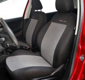 Autopotahy Škoda Fabia III, 5 dveř, od r. 2014, dělené zadní opěradlo, šedočerné Vyrobeno v EU