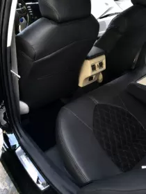 Autopotahy na míru TOYOTA CAMRY VI, XV70, od r. 2017-2024, AUTHENTIC VELVET CARO černé Autopotahy na míru TOYOTA CAMRY VI, XV70, od r. 2017-2024, AUTHENTIC VELVET CARO černé