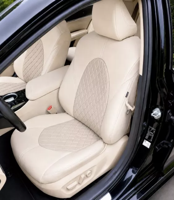 Autopotahy na míru TOYOTA CAMRY VI, XV70, od r. 2017-2024, AUTHENTIC VELVET CARO béžové