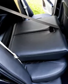 Autopotahy na míru TOYOTA CAMRY VI, XV70, od r. 2017-2024, AUTHENTIC VELVET CARO bílé Autopotahy na míru TOYOTA CAMRY VI, XV70, od r. 2017-2024, AUTHENTIC VELVET CARO bílé
